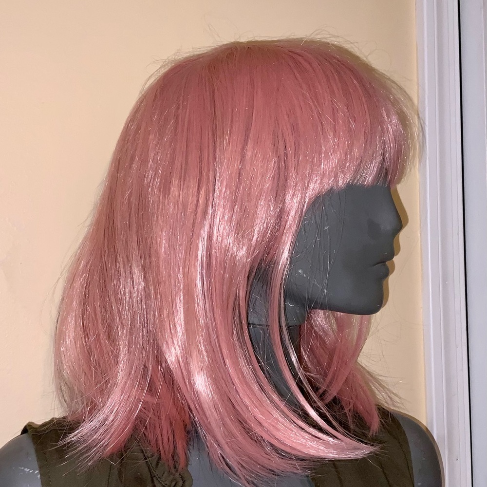 Pink wig - Picture 3 of 4